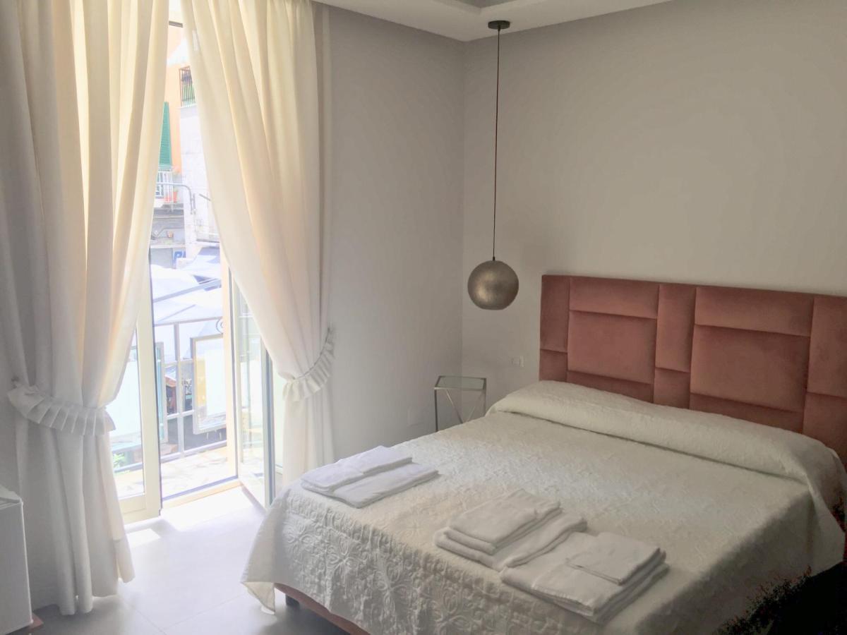 “A Piazzetta” Hotel Napoli Ngoại thất bức ảnh